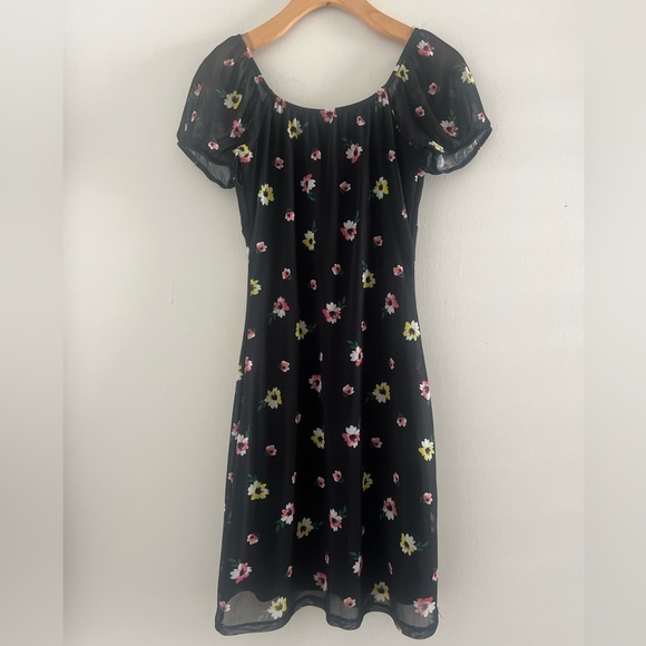 No Boundaries Black Floral Mesh Stretch Peasant Dress Sz XS - Picture 2 of 3